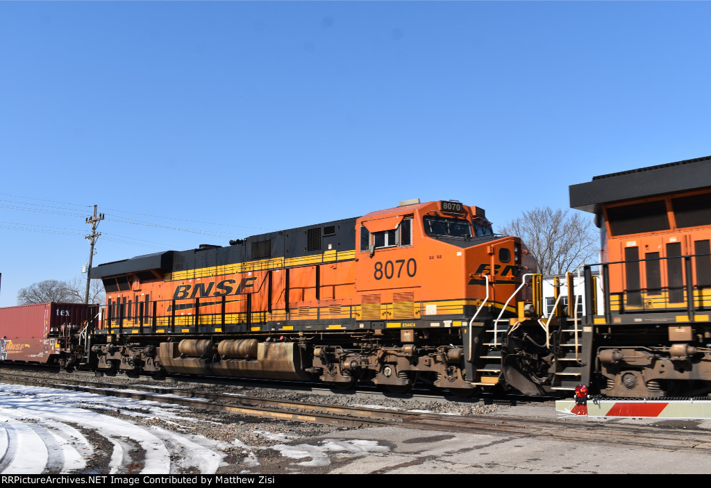 BNSF 8070